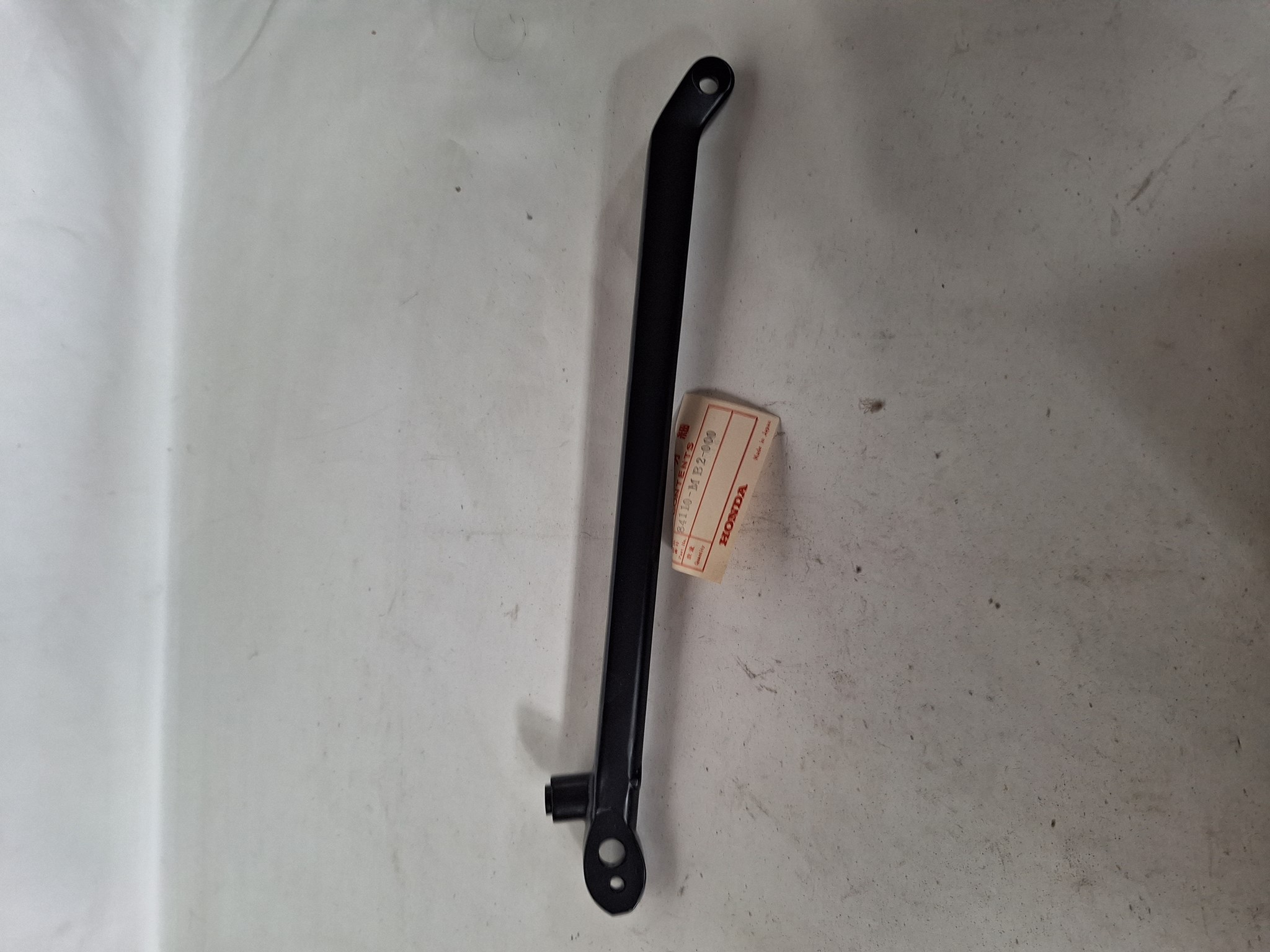 Picture of GRIP,R.SIDE  84110-MB2-000